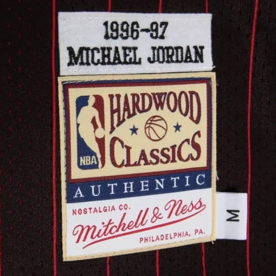 Mitchell & Ness Nba Authentic-Authentic Jordan 2 Michael Jordan Chicago Bulls Jersey