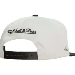 Mitchell & Ness Snapback-Branded Bruce Lee Celebrating 50 Years Snapback