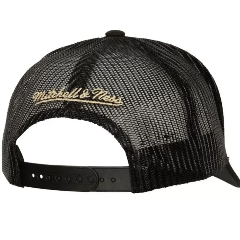 Mitchell & Ness Snapback-Branded Lockup Trucker Snapback