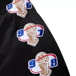 Men Mitchell & Ness Jackets & Outerwear-Champ City Satin Jacket Chicago Bulls