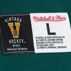 Men Mitchell & Ness T-Shirts & Tops-Color Blocked Ss Tee New Jersey Devils