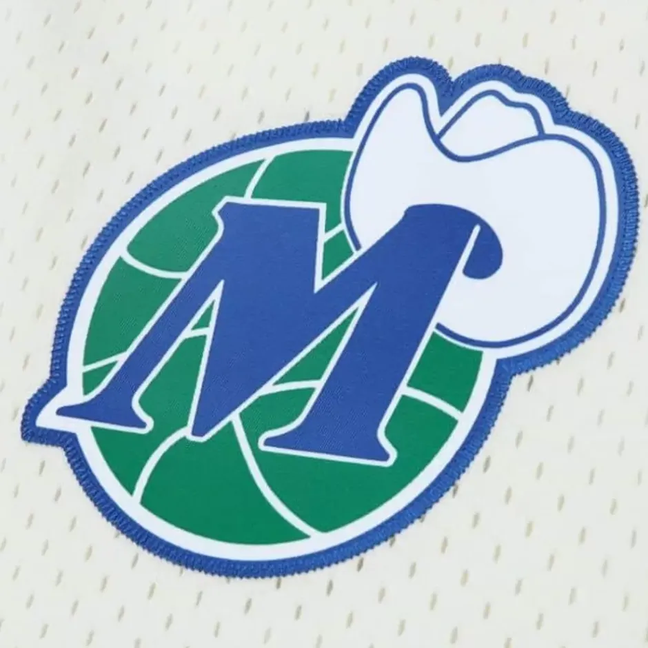 Men Mitchell & Ness Shorts-Cream Swingman Shorts Dallas Mavericks 1998