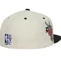 Mitchell & Ness Fitted-Cream Team Fitted Hwc Hat Milwaukee Bucks