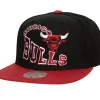 Mitchell & Ness Snapback-Crooked Path Snapback Chicago Bulls