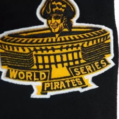 Men Mitchell & Ness Hoodies & Sweatshirts-Legends Fleece Hoodie Pittsburgh Pirates Roberto Clemente