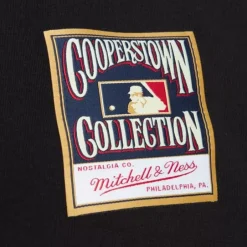 Men Mitchell & Ness T-Shirts & Tops-Legends Portriat Tee Pittsburgh Pirates Roberto Clemente