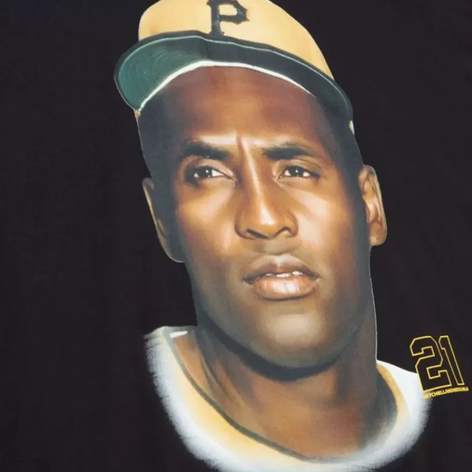 Men Mitchell & Ness T-Shirts & Tops-Legends Portriat Tee Pittsburgh Pirates Roberto Clemente