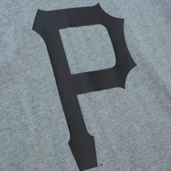 Men Mitchell & Ness T-Shirts & Tops-Legends S/S Tee Pittsburgh Pirates Roberto Clemente