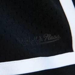 Mitchell & Ness M&N Brand-Women'S Essentials Mesh Shorts