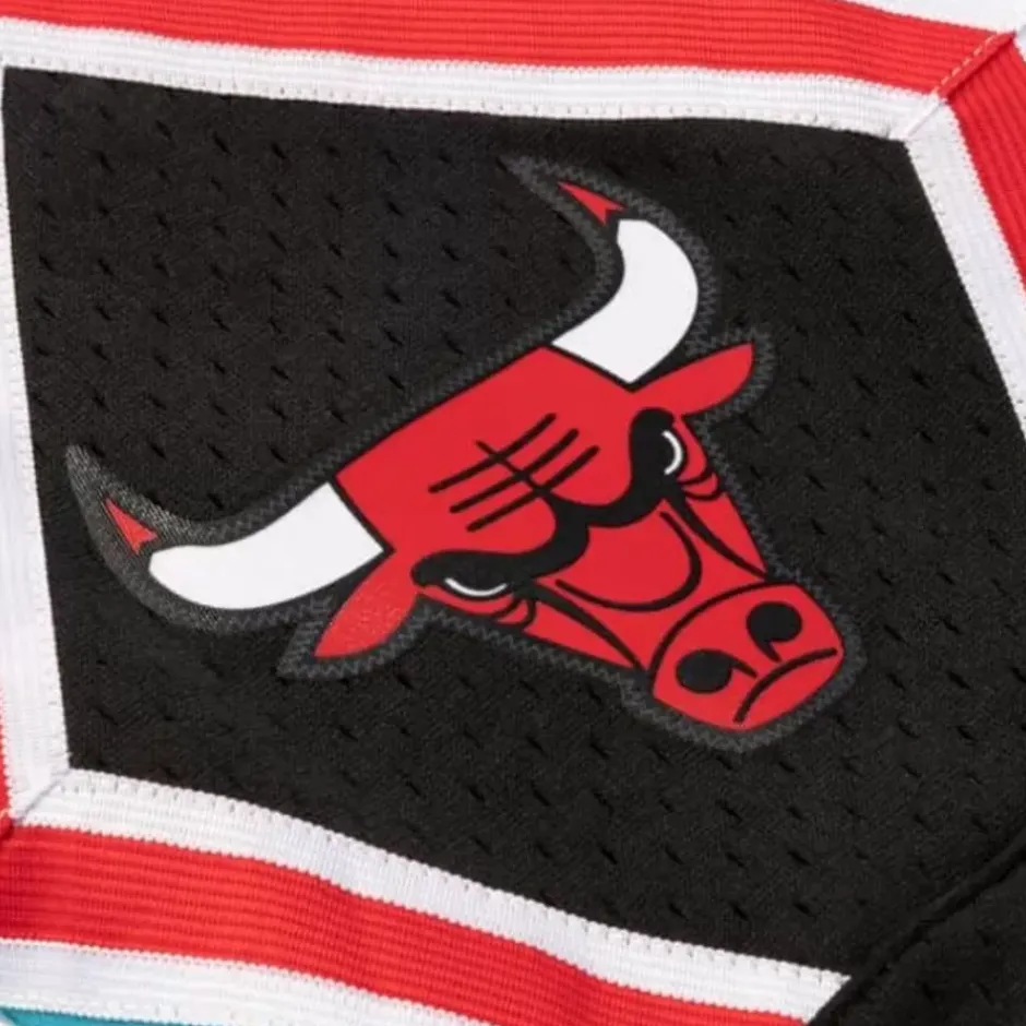 Men Mitchell & Ness Shorts-Reload Swingman Chicago Bulls 1995-96 Shorts