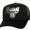 Mitchell & Ness Snapback-Rock On Trucker Brooklyn Nets