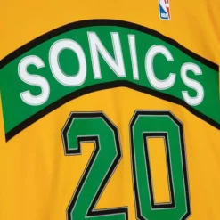 Men Mitchell & Ness T-Shirts & Tops-Traditional Name & Number Tee Seattle Supersonics 1995-96 Gary Payton