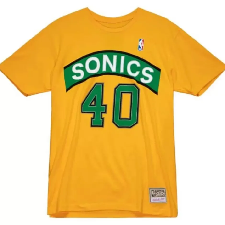 Men Mitchell & Ness T-Shirts & Tops-Traditional Name & Number Tee Seattle Supersonics 1995-96 Shawn Kemp