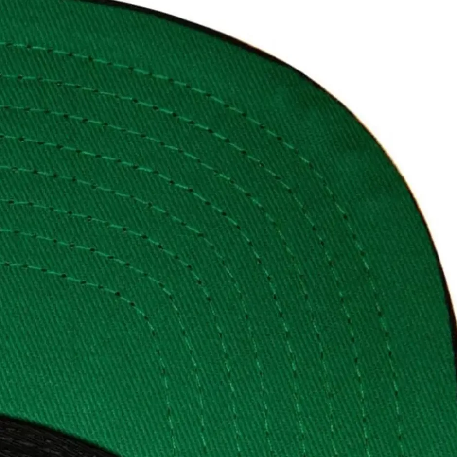 Mitchell & Ness Snapback-Vintage Cream Snapback Chicago Blackhawks