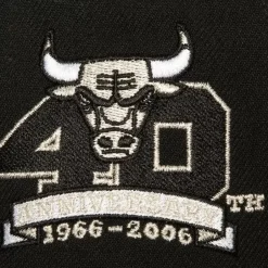 Mitchell & Ness Snapback-Watch Me Shine Snapback Chicago Bulls